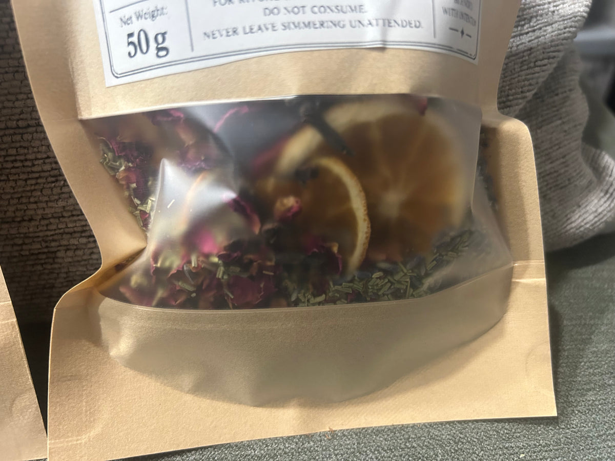 Love & Harmony Spell Simmer Pot Blend – 50g