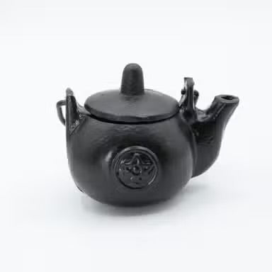 Small Cast Iron Ritual Pot with Pentagon 8x8x10cm