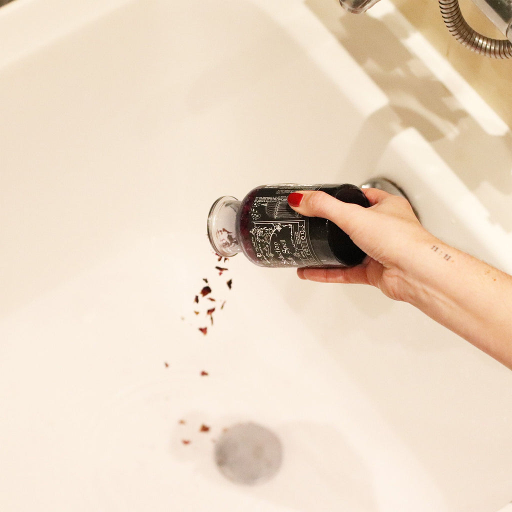 Ancient Witch Bath Spell Potion & Amethyst Crystal Amulet - Seduction